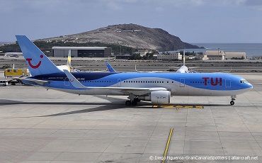 SE-RNC (28808) 1998 Boeing 767-304(ER)(WL)