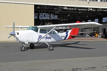 VH-LCD · Cessna U206G Stationair · (YCBG)