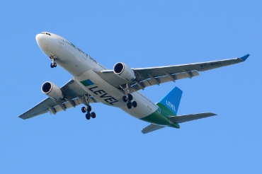 EC-MOU (1777) 2017 Airbus A330-202