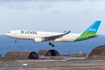 EC-MOY (1784) 2017 Airbus A330-202