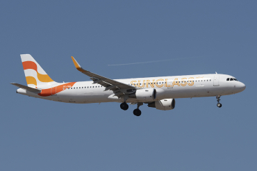 OY-TCG (6389) 2014 Airbus A321-211(WL)