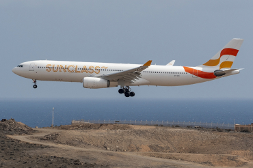 OY-VKI (357) 2000 Airbus A330-343X