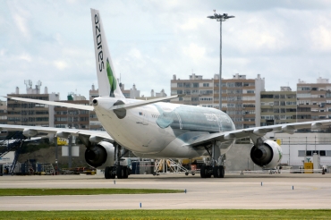 CS-TRY · Airbus A330-223 · (LIS / LPPT)