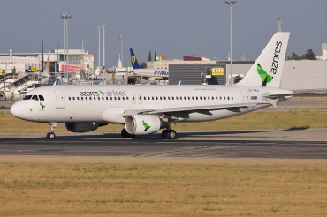 CS-TKQ (2325) 2004 Airbus A320-214
