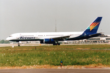 G-MCEA (22200) 1983 Boeing 757-225