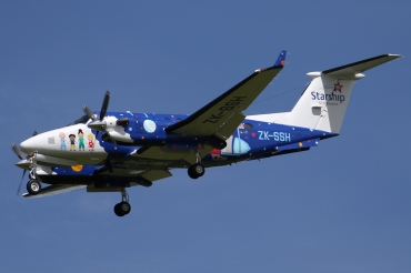 ZK-SSH (FL-328) 2001 Beechcraft B300 King Air 350