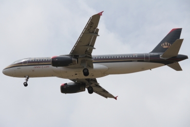 JY-AYF · Airbus A320-232 · (FCO / LIRF)