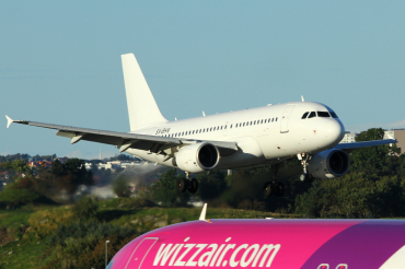 SX-BHN (1612) 2001 Airbus A319-112