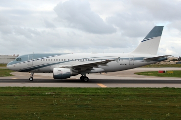 VP-CMJ · Airbus A319-111 · (MLA / LMML)