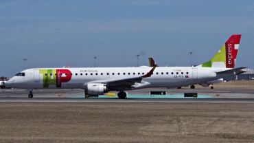 CS-TTX (19000429) Embraer 190-200IGW