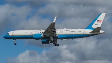 98-0001 (29025) 1998 Boeing C-32A