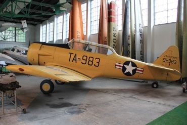 49-2983 · North American T-6G Texan · -