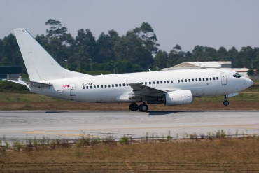 C-GDEJ (032427) Boeing 737-73V