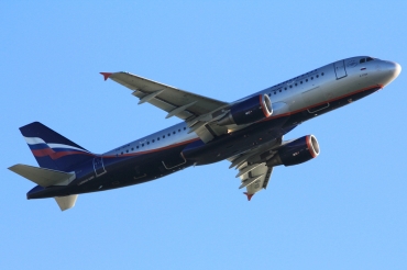 VQ-BCM, (cn 3923), Airbus A320-214