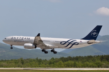 VQ-BCQ, (cn 1058), Airbus A330-343