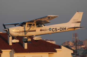CS-DIH (17280412) Cessna 172R Skyhawk