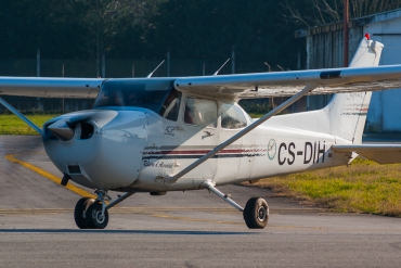CS-DIH (17280412) Cessna 172R Skyhawk