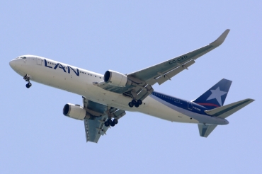 CC-CXD (35697) 2008 Boeing 767-316 ER WL