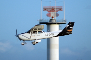 CS-DPH (172-81527) Cessna 172R Skyhawk