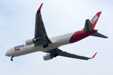 PT-MOC (41746) 2012 Boeing 767-316 ER WL