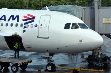 PT-MXE (3816) 2009 Airbus A321-231