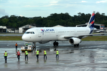 PT-MXE (3816) 2009 Airbus A321-231