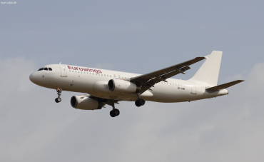 9H-AMK (3562) 2008 Airbus A320-232