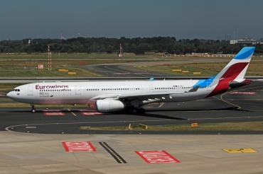OO-SFJ (cn 0701) Airbus A330-343