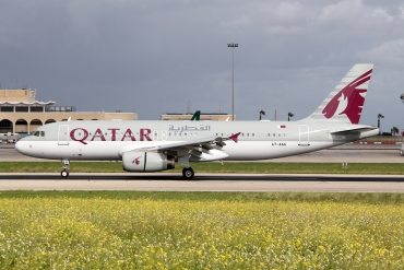 A7-AAG (927) 1998 Airbus A320-232