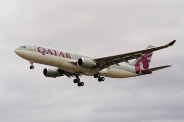 A7-HJJ · Airbus A330-202 · (LHR / EGLL)