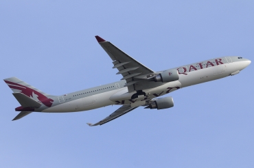 A7-AEA (623) 2004 Airbus A330-303