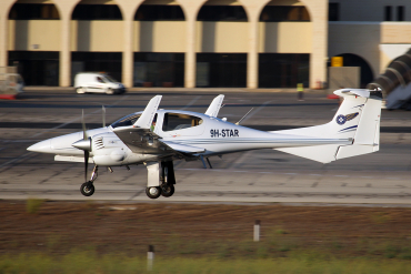 9H-STAR (42.017) Diamond DA-42 Twin Star