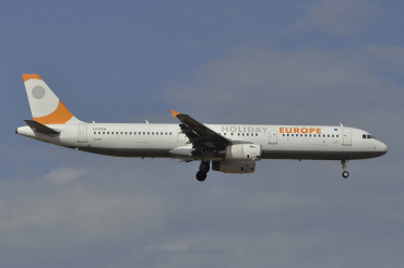 LZ-HEA (811) 1998 Airbus A321-131