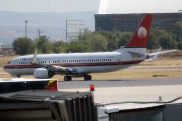 EI-FNU (28608) 1999 Boeing 737-86NWL