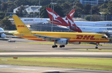 VH-TCA · Boeing 757-236(PCF) · (SYD / YSSY)