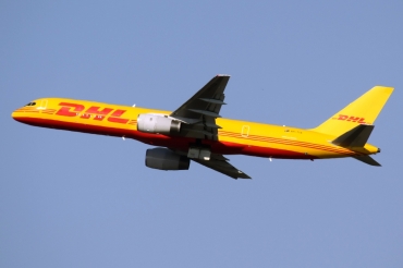 VH-TCA · Boeing 757-236(PCF) · (SYD / YSSY)