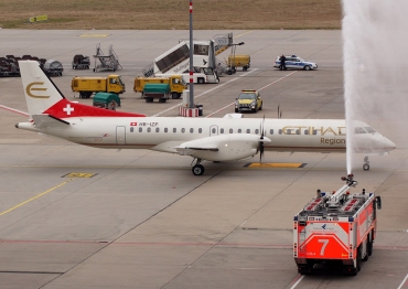 HB-IZP (2000-031) Saab 2000