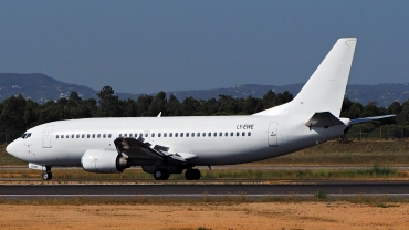 LY-EWE (28873) 1997 Boeing 737-33R
