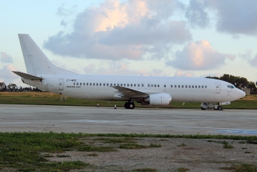 LY-MGC (24904) 1988 Boeing 737-4Y0
