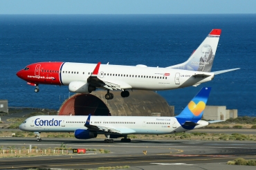 LN-DYF (39004) 2010 Boeing 737-8JP WL
