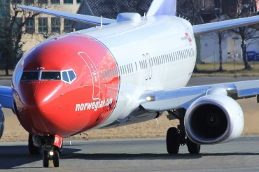 LN-DYV (39009) 2011 Boeing 737-8JP WL