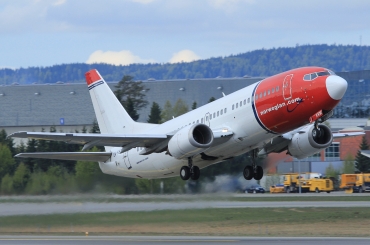 LN-KKM · Boeing 737-3Y0 · (OSL / ENGM)