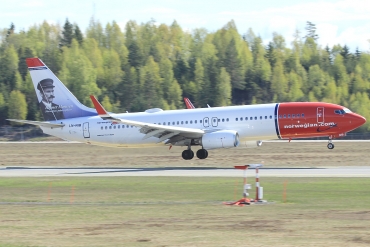 LN-NIB (36879) 2011 Boeing 737-86J WL