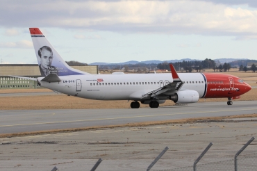 LN-DYC (39164) 2010 Boeing 737-8JP WL