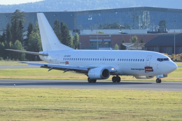 LN-KKO (24909) 1991 Boeing 737-3Y0