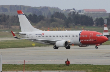 LN-KHC · Boeing 737-31S(WL) · (SVG / ENZV)