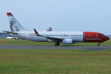 LN-NOC (30785) 2001 Boeing 737-81Q WL