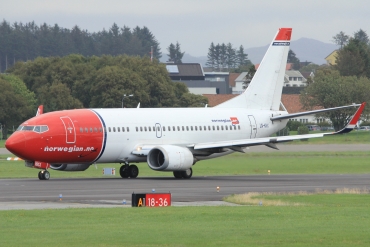 LN-KKX (29072) 1998 Boeing 737-33S WL