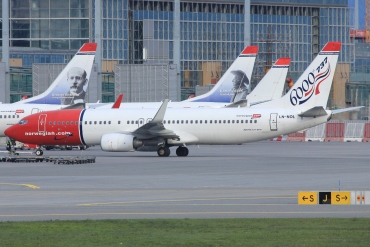 LN-NOL (37159) 2009 Boeing 737-8Q8 WL