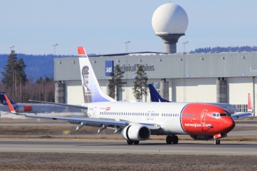 LN-NIB · Boeing 737-86J(WL) · (OSL / ENGM)